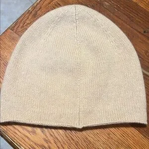 Toteme Cream Cashmere Beanie TOTEME Off-White Ribbed Beanie Toteme main image 2